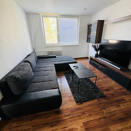 Peti Apartman Centrum Galánta Kültér fotó