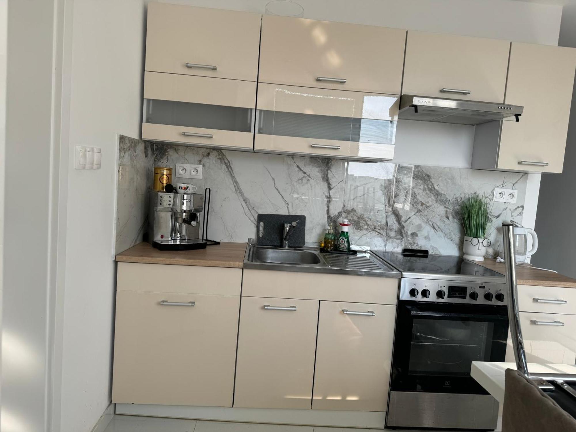 Peti Apartman Centrum Galánta Kültér fotó
